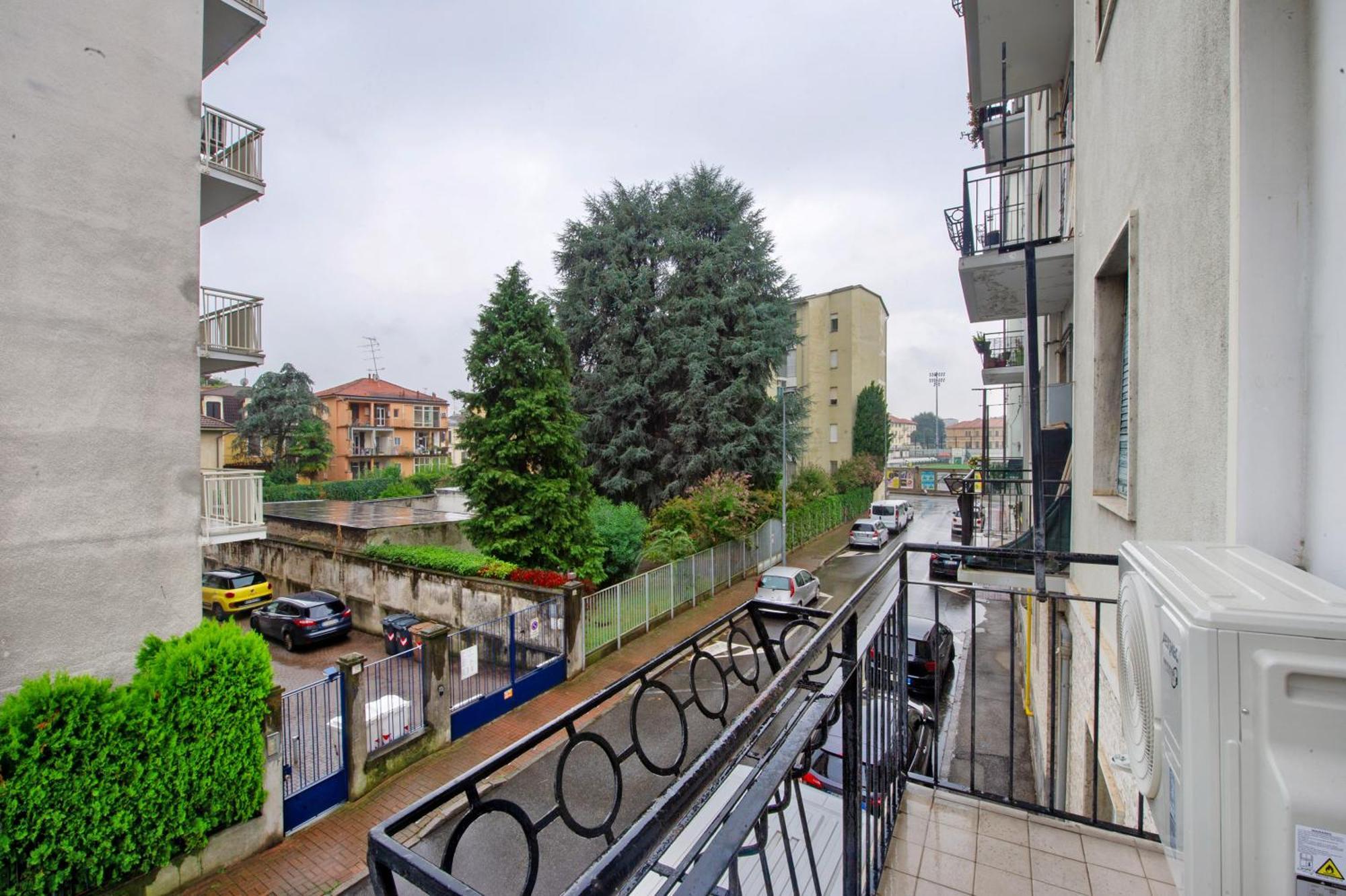Alesa Apartament Vercelli Eksteriør billede